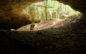 Galeria wewnątrz jaskini
